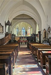 Intérieur de l\'église Saint-Christophe
